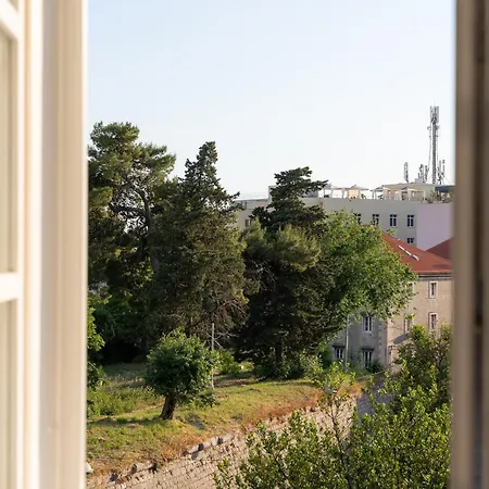 1881 - Heritage Σπλιτ