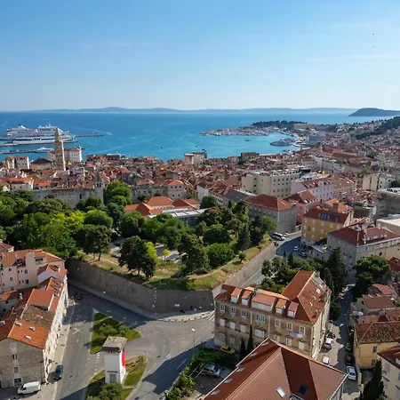 דירה 1881 - Heritage *